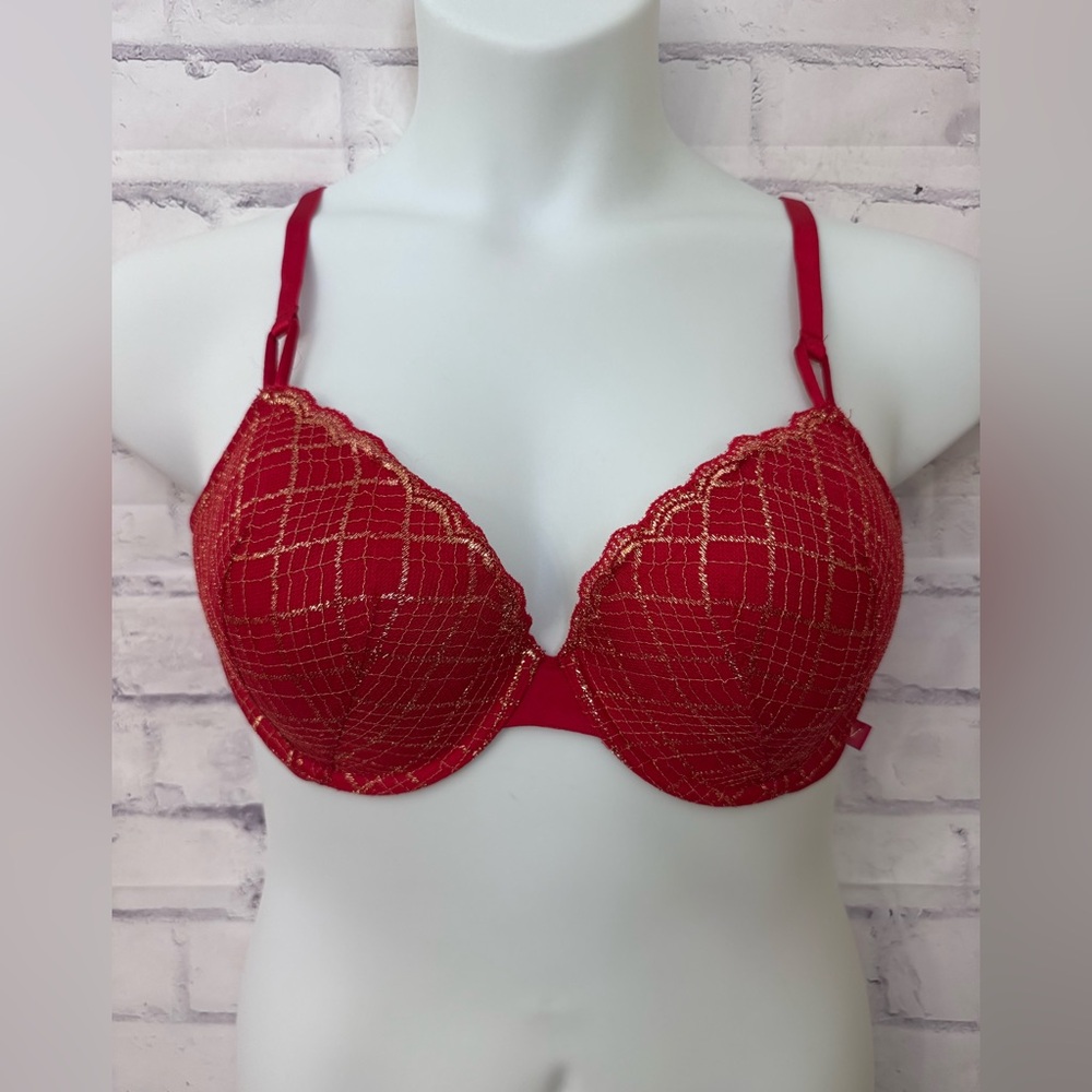 Victoria’s Secret Lined Demi Bra Size 38C Red Gold Lace Underwire Neglige